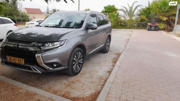 מיצובישי אאוטלנדר Instyle אוט' 7 מק' 2.0 (150 כ"ס) בנזין 2021 למכירה במצפה יריחו