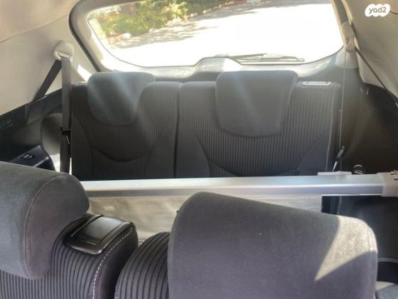 טויוטה פריוס פלוס הייבריד Active אוט' 1.8 (99 כ''ס) בנזין 2019 למכירה בנתניה