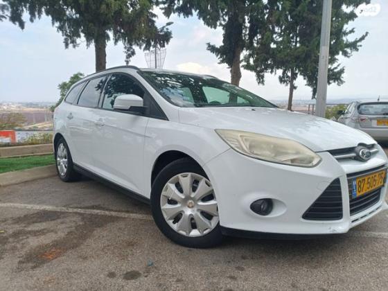 פורד פוקוס Trend סטיישן אוט' 1.6 (125 כ''ס) בנזין 2013 למכירה בנשר