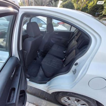 סוזוקי SX4 GLA סדאן אוט' 1.6 (119 כ"ס) בנזין 2010 למכירה בחולון