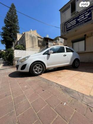 אופל קורסה Essentia ידני 3 דל' 1.2 (85 כ"ס) בנזין 2013 למכירה ברמת גן