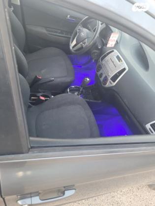 יונדאי i20 Inspire אוט' 1.4 (100 כ"ס) [2009-2015] בנזין 2011 למכירה בנתניה