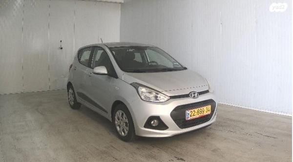 יונדאי i10 Insight ידני 1.0 (66 כ"ס) בנזין 2015 למכירה בגדרה