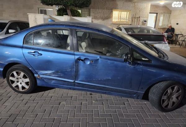 הונדה סיוויק סדאן החדשה LS אוט' 1.8 (140 כ''ס) בנזין 2007 למכירה בנתיבות