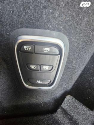 רנו גרנד סניק Executive אוט' 1.3 (159 כ''ס) בנזין 2021 למכירה בברקן