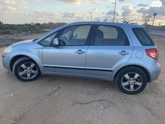 סוזוקי SX4 GLX-HB הצ'בק אוט' 1.6 (119 כ''ס) בנזין 2010 למכירה בכפר סבא