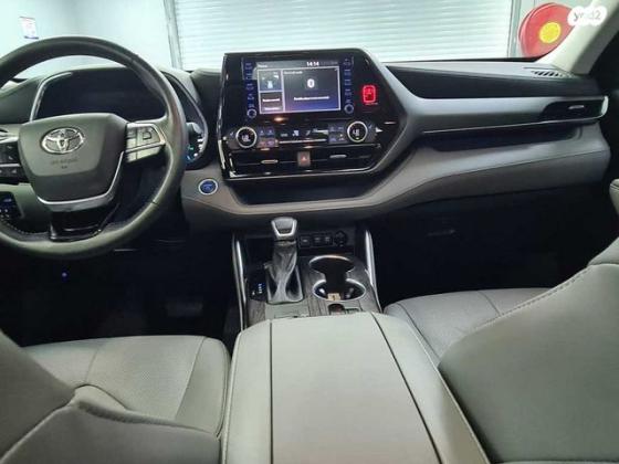 טויוטה היילנדר 4X4 E-Xclusive הייבריד אוט' 7 מק' 2.5 (190 כ''ס) בנזין 2021 למכירה בראשון לציון