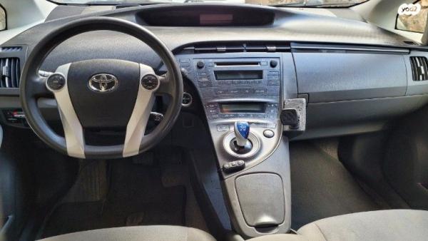 טויוטה פריוס GLI הייבריד אוט' 1.8 (99 כ"ס) בנזין 2010 למכירה באלעד