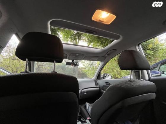 יונדאי i30CW Inspire סטיישן אוט' 1.6 (126 כ''ס) בנזין 2010 למכירה בתל מונד