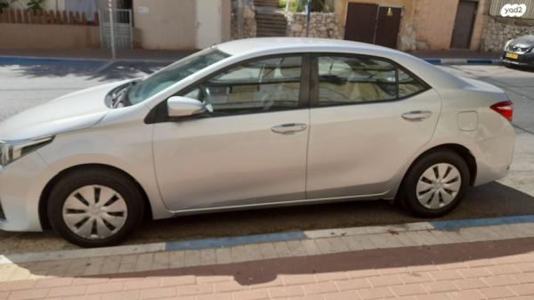טויוטה קורולה Sun אוט' 1.6 (132 כ"ס) בנזין 2015 למכירה בצפת