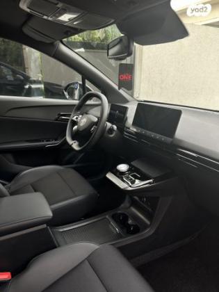 אם. ג'י. / MG MG4 Luxury אוטומטי (204 כ"ס) חשמלי 2023 למכירה בגדרה