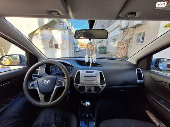 יונדאי i20 Inspire אוט' 1.4 (100 כ"ס) [2009-2015] בנזין 2011 למכירה בחיפה