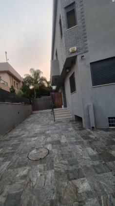 שלום עותמי 24 (מרמורק)