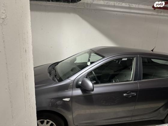 יונדאי i20 Inspire אוט' 1.4 (100 כ"ס) [2009-2015] בנזין 2011 למכירה ביבנה