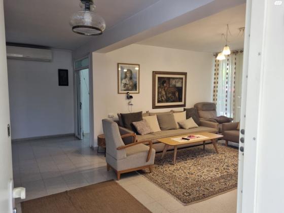 קהילת ורשה 60 (הדר יוסף)