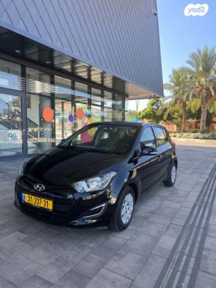 יונדאי i20 Insight אוט' 1.4 (100 כ"ס) בנזין 2014 למכירה בחדרה
