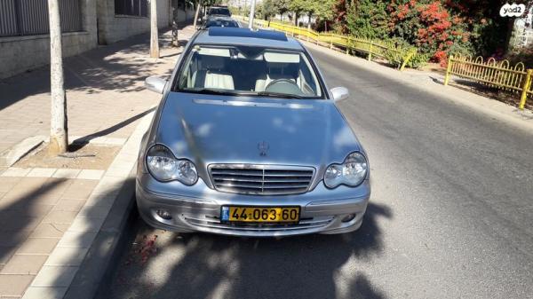 מרצדס C-Class C230 Luxury אוט' 2.5 (204 כ''ס) בנזין 2006 למכירה באדם - גבע בנימין