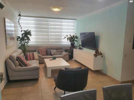 הבנים 12 (שרת)