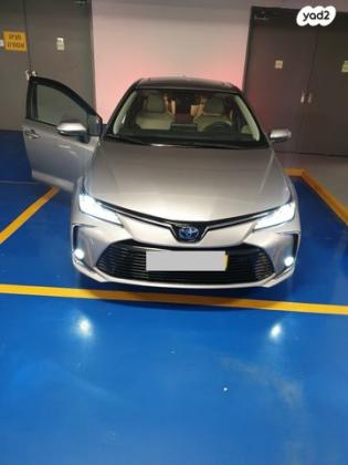 טויוטה קורולה הייבריד Luxury הצ'בק אוט' 1.8 (98 כ''ס) בנזין 2020 למכירה באשדוד