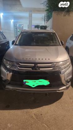 מיצובישי אאוטלנדר Instyle אוט' 7 מק' 2.0 (150 כ"ס) בנזין 2016 למכירה בפתח תקווה