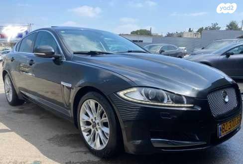 יגואר XF Luxury אוט' 2.0 (240 כ"ס) בנזין 2015 למכירה בחיפה