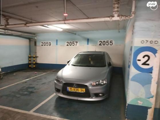 מיצובישי לנסר ספורטבק Sport אוט' 5 דל' 1.8 (140 כ"ס) בנזין 2015 למכירה במודיעין מכבים רעות