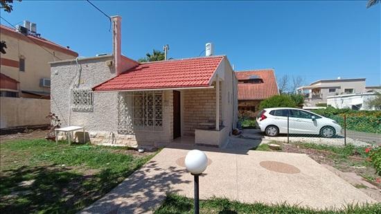 בית פרטי 3 חדרים להשכרה בקרית אתא | משה הס | גבעה א (בורוכוב והסביבה )