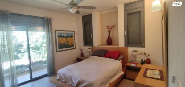 דרך כפר הדר 9 (הדר)