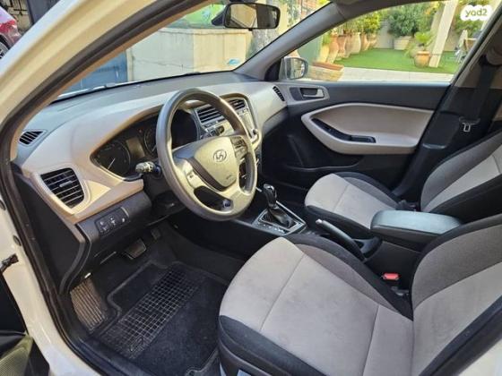 יונדאי i20 Inspire אוט' 1.4 (100 כ''ס) [2015 ואילך] בנזין 2017 למכירה בהרצליה