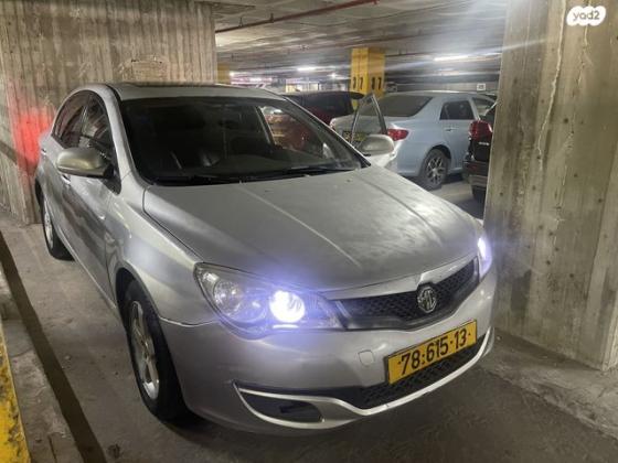אם. ג'י. / MG 350 De Luxe אוט' 1.5 (105 כ"ס) בנזין 2013 למכירה בחיפה