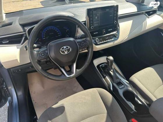 טויוטה קורולה Luxury Loung סדאן אוט' 1.8 (121 כ''ס) בנזין 2020 למכירה בראשון לציון