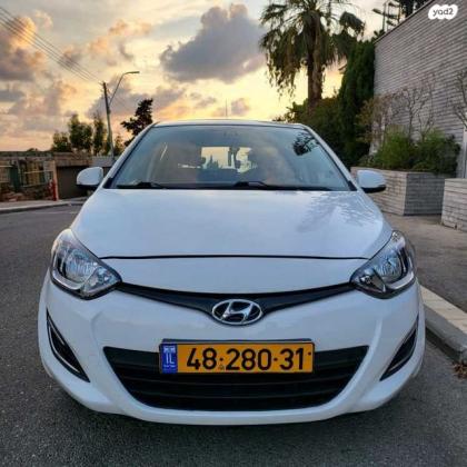 יונדאי i20 Insight אוט' 1.4 (100 כ"ס) בנזין 2014 למכירה בחיפה