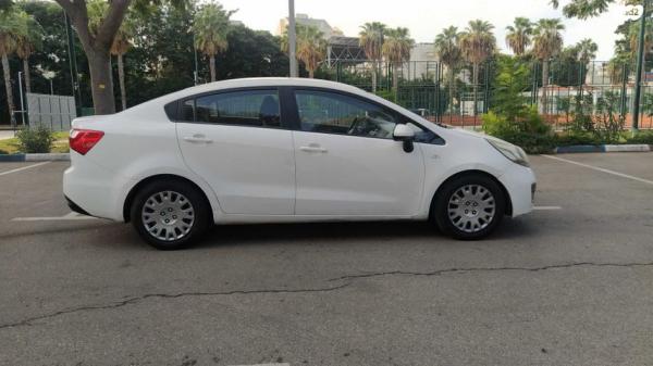 קיה ריו LX סדאן אוט' 1.4 (109 כ''ס) בנזין 2014 למכירה בנתניה