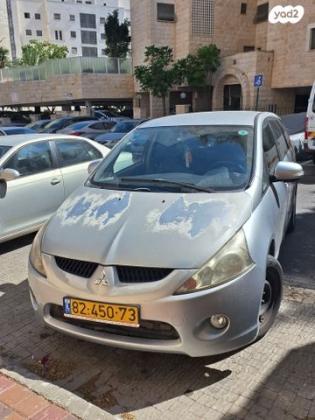 מיצובישי גרנדיס Executive אוט' 2.4 (165 כ"ס) בנזין 2011 למכירה בקרית ביאליק