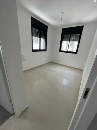 פנחס רוטנברג 54 (אזור הבילויים)