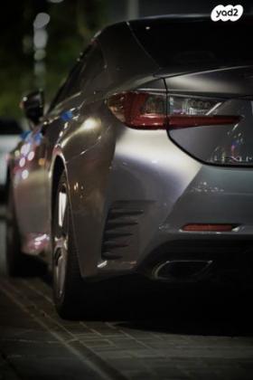 לקסוס RC RC200T F-Sport קופה אוט' 2.0 (245 כ"ס) בנזין 2017 למכירה בפתח תקווה