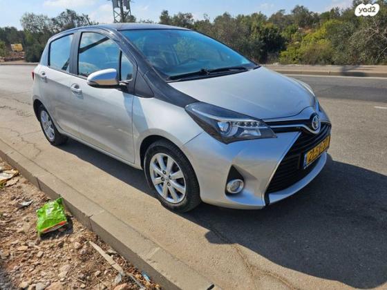 טויוטה יאריס הייבריד Hybrid אוט' 1.5 (74 כ''ס) בנזין 2016 למכירה בברקן