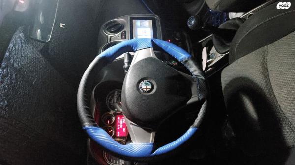 אלפא רומיאו מיטו / MITO Progression ידני 1.4 (105 כ"ס) בנזין 2011 למכירה בקרית ביאליק