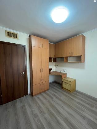 אבא אחימאיר 18 (קריית מנחם בגין)