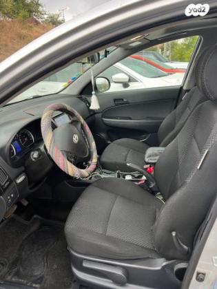 יונדאי i30CW Inspire סטיישן אוט' 1.6 (126 כ''ס) בנזין 2010 למכירה בירושלים