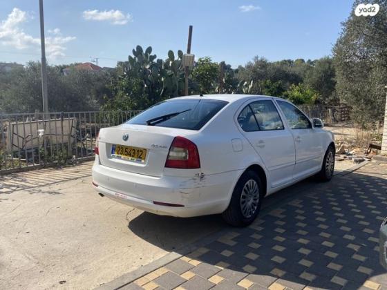 סקודה אוקטביה Ambiente אוט' 1.2 (105 כ''ס) בנזין 2012 למכירה באום אל פחם