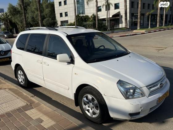 קיה קרניבל LX אוט' 7 מק' 2.7 (189 כ''ס) בנזין 2009 למכירה בפתח תקווה
