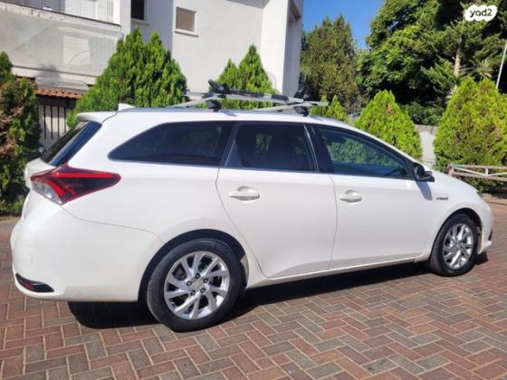 טויוטה אוריס הייבריד TS סטיישן הייבריד אוט' 1.8 (99 כ"ס) בנזין 2017 למכירה בניצני עוז