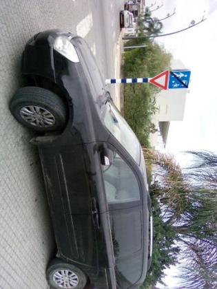 קיה קרניבל LX אוט' דיזל 7 מק' 2.9 (185 כ''ס) דיזל 2011 למכירה בעלי