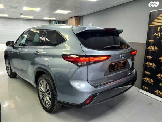 טויוטה היילנדר 4X4 E-Xclusive הייבריד אוט' 7 מק' 2.5 (190 כ''ס) בנזין 2021 למכירה בראשון לציון