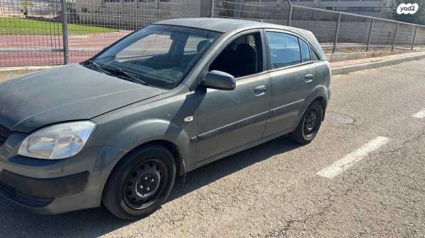 קיה ריו EX הצ'בק אוט' 1.4 (97 כ''ס) בנזין 2009 למכירה בנתיבות