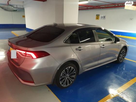טויוטה קורולה הייבריד Luxury הצ'בק אוט' 1.8 (98 כ''ס) בנזין 2020 למכירה באשדוד