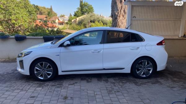 יונדאי איוניק Premium הייבריד אוט' 1.6 (141 כ"ס) בנזין 2017 למכירה בחיפה