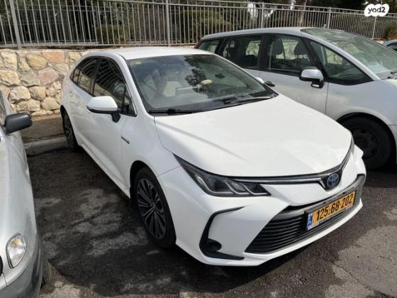 טויוטה קורולה הייבריד Lounge סדאן אוט' 1.8 (98 כ''ס) בנזין 2019 למכירה בירושלים