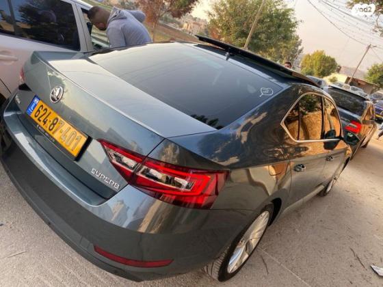 סקודה סופרב (עד 2019) Exclusive אוט' 1.8 (180 כ"ס) בנזין 2018 למכירה במגאר
